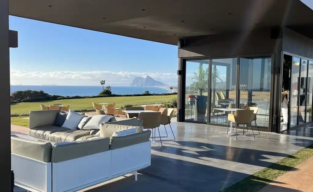 Halfway House - Calma Bar